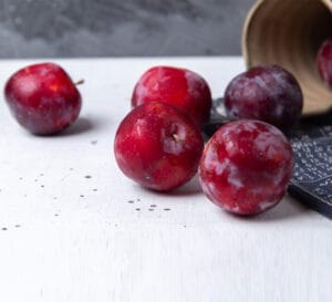 Health Benefits of Plum Fruit ( Aloo Bukhara )