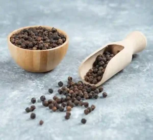 12 Proven Benefits of Black Pepper
