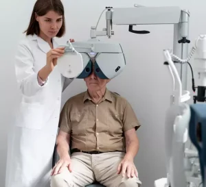 What is Cataract: Symptoms, Types, Causes, Risk Factors & Treatment
