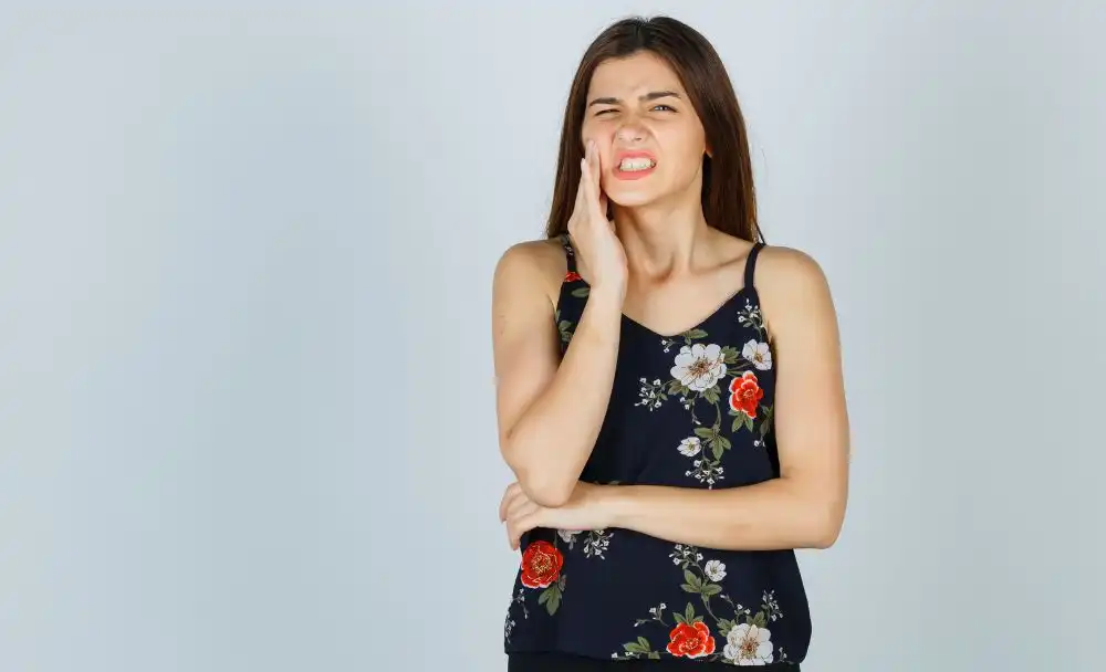 11 दाढ़ में दर्द 10 घरेलु उपाय