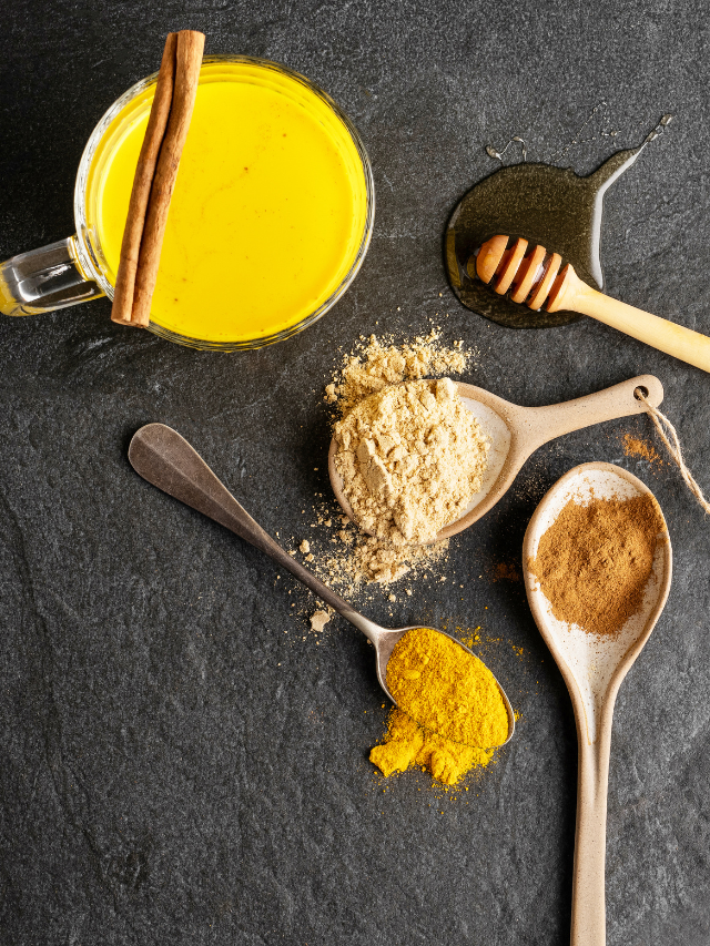 Top 08 Best Foods For Stronger & Healthy Hair